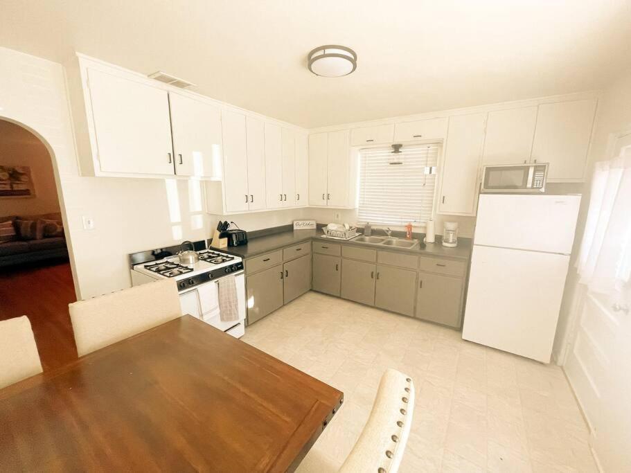 앨버커키 Pet Friendly! Private Casita In Nob Hill 빌라 외부 사진